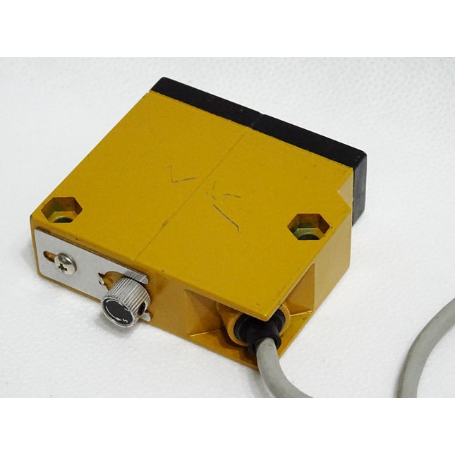 Omron E3S-LS10XE4 Photoelectric Switch - Maranos.de