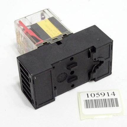 Elesta Sockel ZKE118 154380 mit Relais SKR115A 147153 - Maranos.de