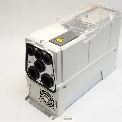 ABB Frequenzumrichter 5.6/4.8A 400/480V AC 50/60Hz 0...500Hz ACS580-01-05A6-4 + B056 / Neu - Maranos.de