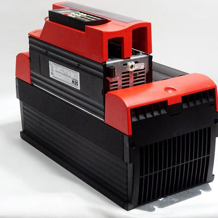 SEW Eurodrive Movidrive Umrichter 30kW MDX61B0300-503-4-00 08279667 MDX61B-00 08243492 + 08227152 MDX60A0300-503-4-00  / Neuwertig - Maranos.de