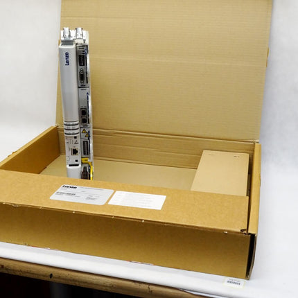 Lenze Servo Umrichter L-force Multi Drive HighLine E94AMHE0044 + Backplane E94AZPM0044 / Neuwertig OVP - Maranos.de