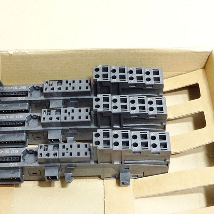 Siemens TM-E15C24-01 6ES7193-4CB30-0AA0 6ES7 193-4CB30-0AA0 Inhalt:3 Stück / Neu OVP - Maranos.de