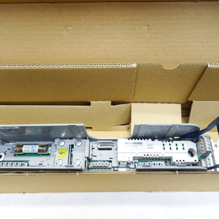 Lenze Servo Umrichter L-force Multi Drive HighLine E94AMHE0044 + Backplane E94AZPM0044 / Neuwertig OVP - Maranos.de