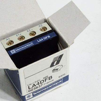 Telemecanique LA4DFB 023637 / Neu OVP - Maranos.de