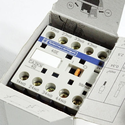 Telemecanique Hilfsschütz CA2KN40B7 050032 / Neu OVP - Maranos.de