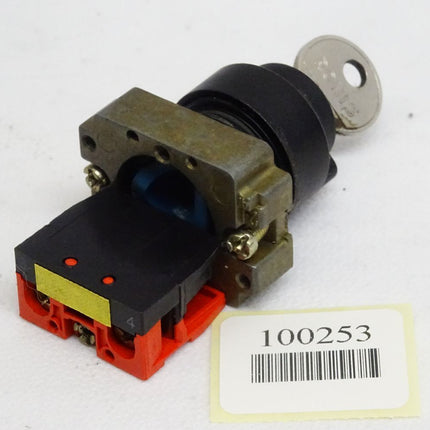 Telemecanique Drehschalter Schlüsselschalter ZB2-BE1016 - Maranos.de