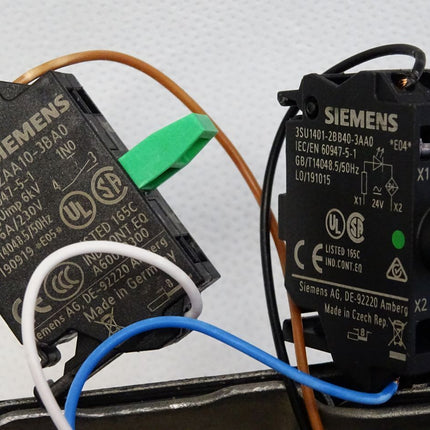 Siemens Drucktaster grün 3SU1401-2AA10-3BA0 3SU1401-2BB40-3AA0 Gehäuse 3SU1851-0AA00-0AB1 - Maranos.de