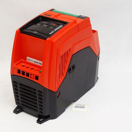 SEW Eurodrive Frequenzumrichter 18251412 MCLTPB00085A3400 0.75kW / Neuwertig - Maranos.de