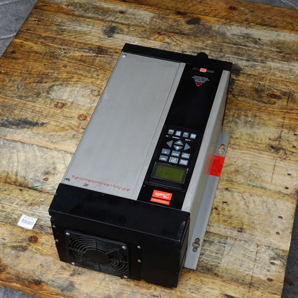 Danfoss 175Z0269 VLT5004PT5C54STR3DLF00A00C0 Frequenzumrichter 2.2kW - Maranos.de