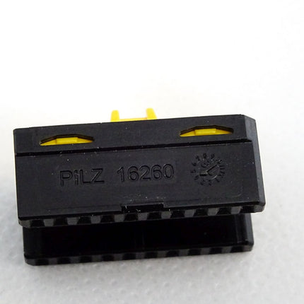 Pilz 16260 779260  Verbindungsstecker zum Anschluss der Module auf der linken Seite des Basisgeräts PNOZmulti PNOZ mm0.xp - Maranos.de