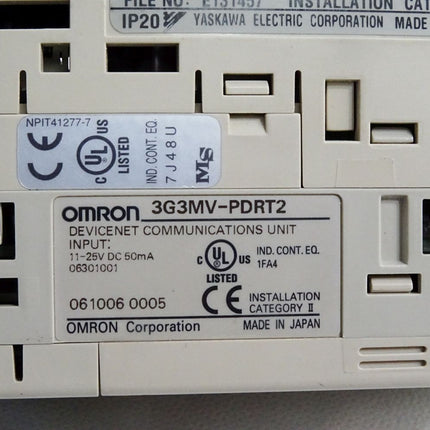 Yaskawa CIMR-V7AZB0P1 Frequenzumrichter 0.1kW  + Omron Kommunicationskarte 3G3MV-PDRT2 - Maranos.de