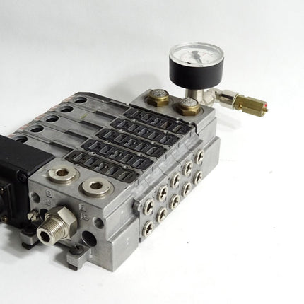 Norgren V22B517R-Q0700 mit Ventilsockel / Neuwertig