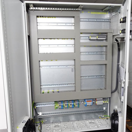 Rittal Schaltschrank AX1114.000 B1000xH1400xT300mm Lüfter SK3240.100 Neuwertig