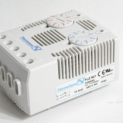 Pfannenberg Schaltschrank-Thermostat FLZ541 17141000000 / Neuwertig