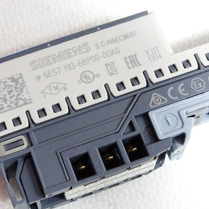 Siemens ET200SP Base Unit 6ES7193-6BP00-0DA0 6ES7 193-6BP00-0DA0 blau Neuwertig - Maranos.de