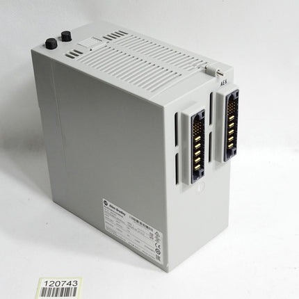Allen Bradley Axis Module 2093-AM01 / Neuwertig - Maranos.de