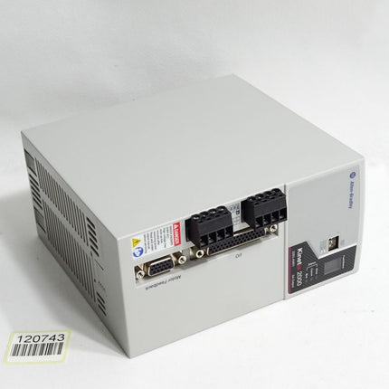 Allen Bradley Axis Module 2093-AM01 / Neuwertig - Maranos.de