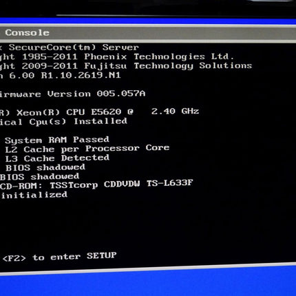 Fujitsu Primergy RX300 S6 PR300B-D2619 K1344-V301-2860  - ohne Festplatte