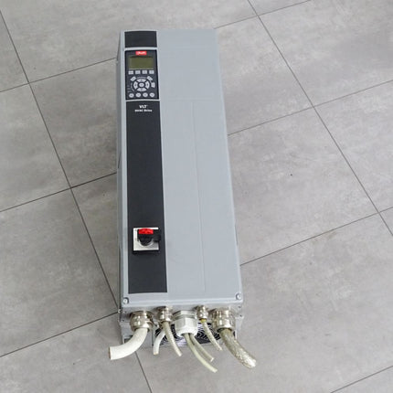 Danfoss VLT HVAC Drive 131B7763 30kW FC-102P30KT4P55H1 - Maranos.de