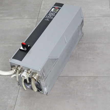 Danfoss VLT HVAC Drive 131B7763 30kW FC-102P30KT4P55H1 - Maranos.de