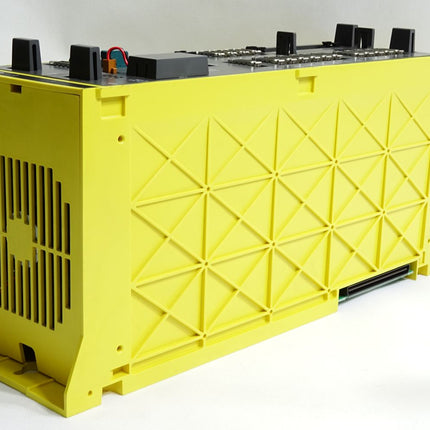 Fanuc 21-MB Rack A02B-0218-B502 + A16B-2202-0900 + A16B-2202-0985 / Unbenutzt - Maranos.de