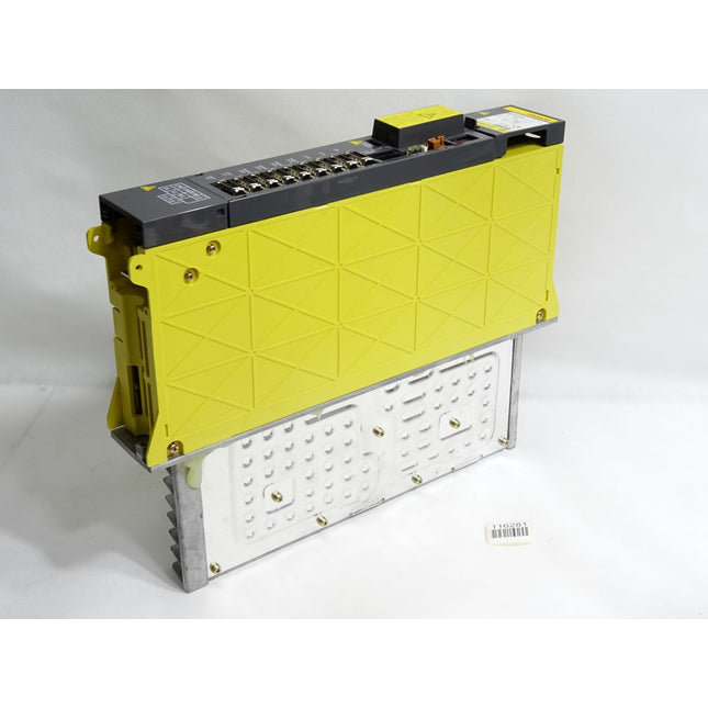 Fanuc Servo Amplifier A06B-6079-H206 5.3kW / Unbenutzt Gehäuse leicht gebrochen - Maranos.de