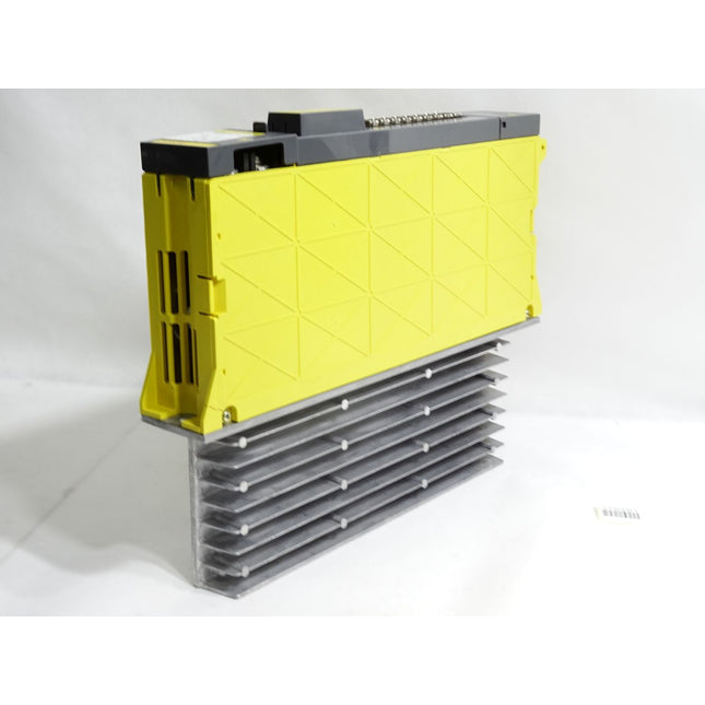 Fanuc Servo Amplifier A06B-6079-H206 5.3kW / Unbenutzt Gehäuse leicht gebrochen - Maranos.de