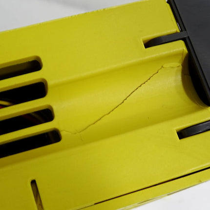 Fanuc Servo Amplifier A06B-6079-H206 5.3kW / Unbenutzt Gehäuse leicht gebrochen - Maranos.de