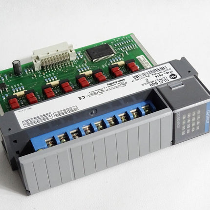 Allen Bradley 1746-OB16 Output Module SLC500 - Maranos.de
