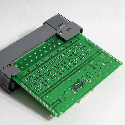 Allen Bradley 1746-OB16 Output Module SLC500 - Maranos.de