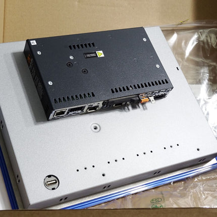 B&R 5PPC2100.BY44-000 Panel PC 2100 5AP1120.1043-C01 Erneuert - Mit Firmenlogo - Maranos.de