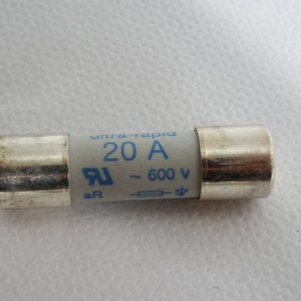SIBA Ultra-rapid 6003305 20A 600VAC / Inhalt:8 Sicherungen / Neu - Maranos.de