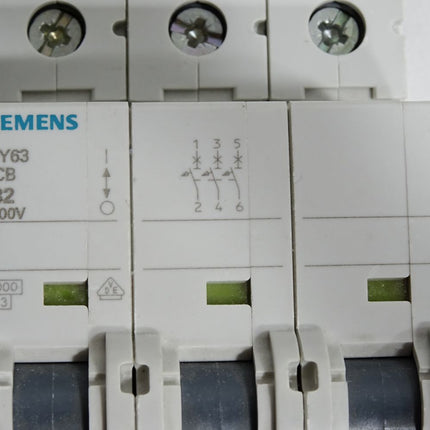 Siemens Leitungsschutzschalter 5SY6332-7 MCB C32 / Unbenutzt - Maranos.de