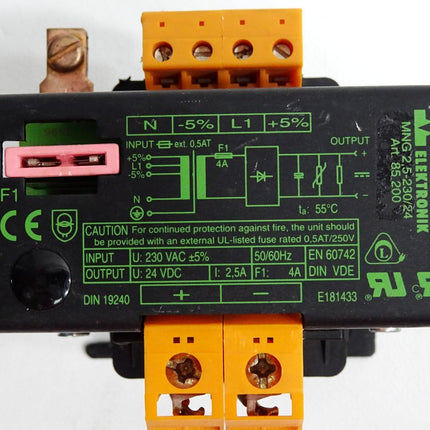 Murr elektronik Schaltnetzteil 85200 - Stecker leicht abgebrochen