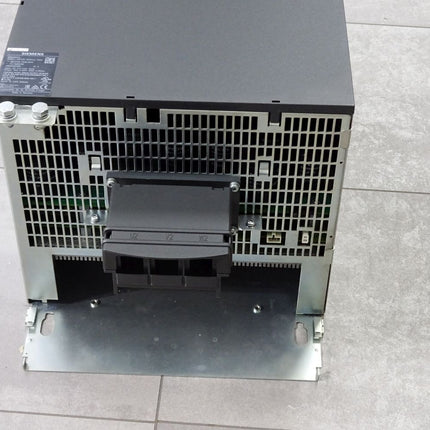Siemens Sinamics Single Motor 200A 6SL3120-1TE32-0AA4 Frontklappe beschädigt - Maranos.de