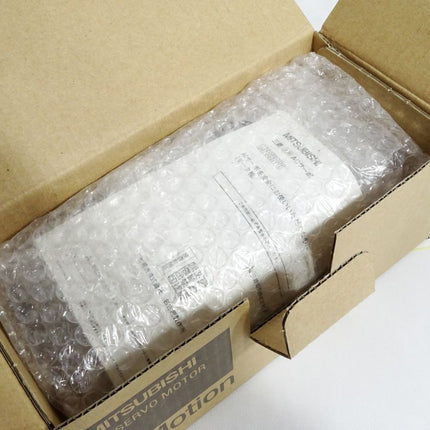 Mitsubishi AC Servo Motor 3000r/min HC-KFE23 200W / Neu OVP - Maranos.de