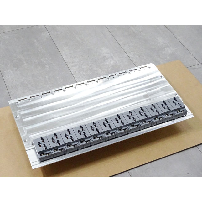 B&R ACOPOSmulti Montageplatte 12 Steckplätze 8B0M0120HF00.000-1 Rev.D0 - Maranos.de