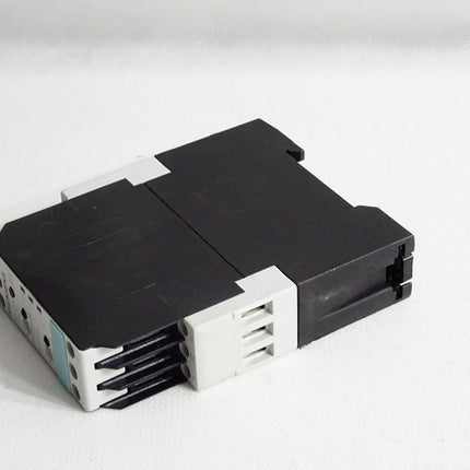 Siemens 3UG4582-1AW30 Isolationsüberwachungsrelais / Unbenutzt - Maranos.de