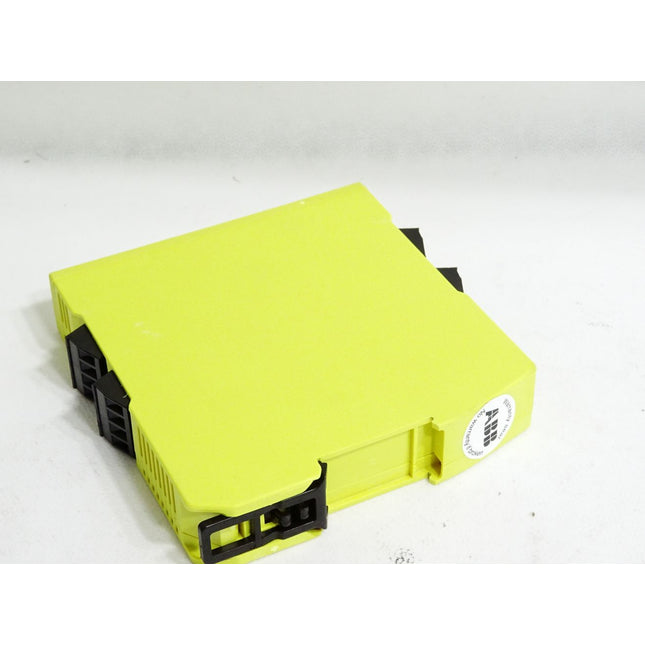 ABB Sentry Safety Relay SSR10 2TLA010050R0000 / Neuwertig