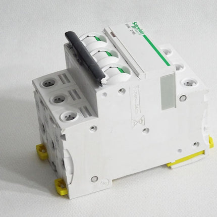 Schneider Electric Leitungsschutzschalter iC60L Z 16A A9F92316  / Unbenutzt - Maranos.de