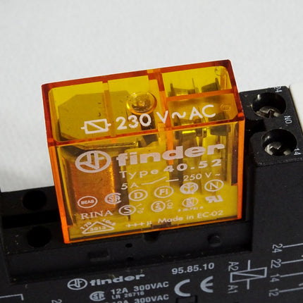 Finder 95.85.10 Relais mit Sockel 40.52 5A 230VAC - Maranos.de