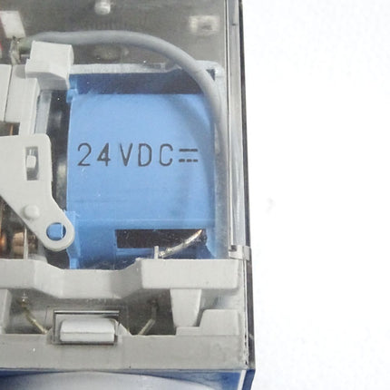 Finder Relais 60.12 10A 250VAC 24VDC mit Sockel 90.72 - Maranos.de