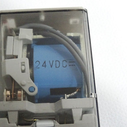 Finder Relais 60.13 6A 250VAC 24VDC mit Sockel 90.73 - Maranos.de