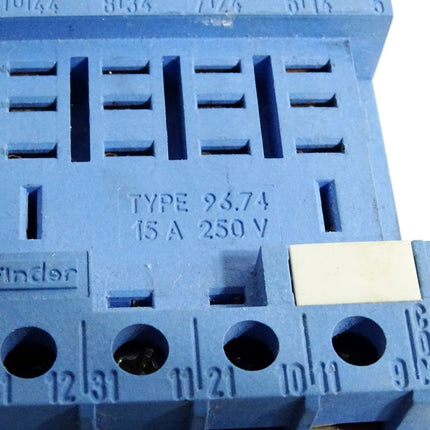 Finder Relais 56.34 12A 250VAC 24VDC mit Sockel 96.74 - Maranos.de