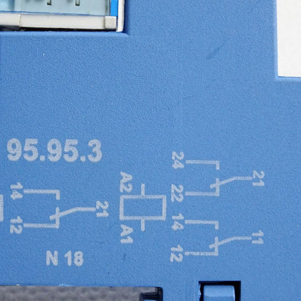 Finder Relais 44.52 6A 250VAC mit Sockel 95.95.3 und Steckmodul 99.80.9.024.99 - Maranos.de