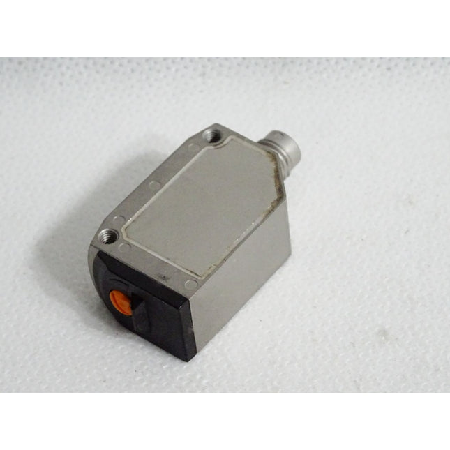 Ifm electronic Reflexlichtschranke O6P310 O6P-CPKG/AS/4P / Neuwertig