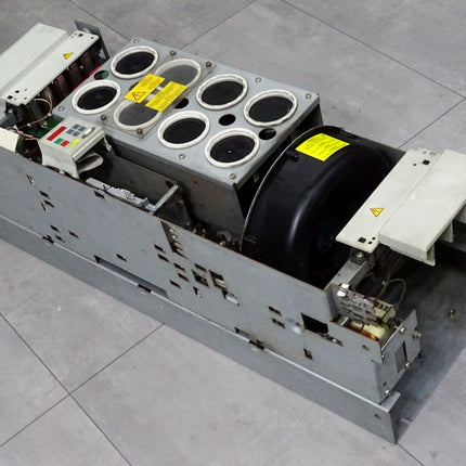 Siemens Simovert VC Frequenzumrichter 6SE7031-8EF60-Z G13 - Maranos.de