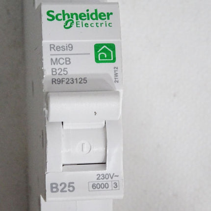 Schneider Electric Leitungsschutzschalter resi9 MCB B25 R9F23125 / Neuwertig
