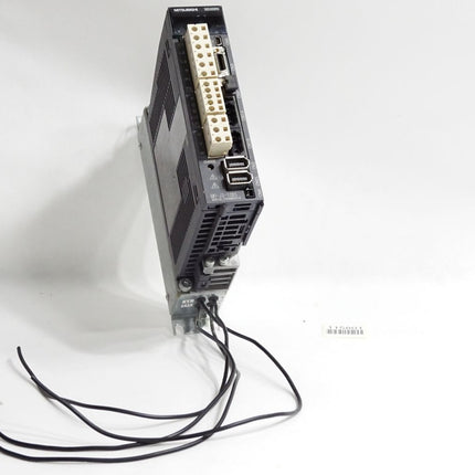 Mitsubishi AC Servo Amplifier MR-J3-10BS 100W + Netzfilter MF-2F230-006.230MFa - Maranos.de