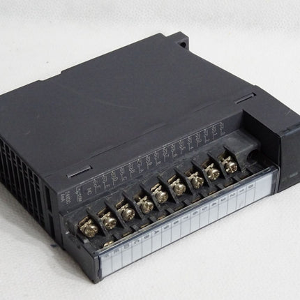 Mitsubishi Electric Input Unit QX80 - Maranos.de